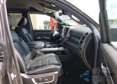 2022 Ram 1500 Laramie 4X4 5'7 Box z USA, uszkodzony, nr VIN 1C6SRFJT9NN269190